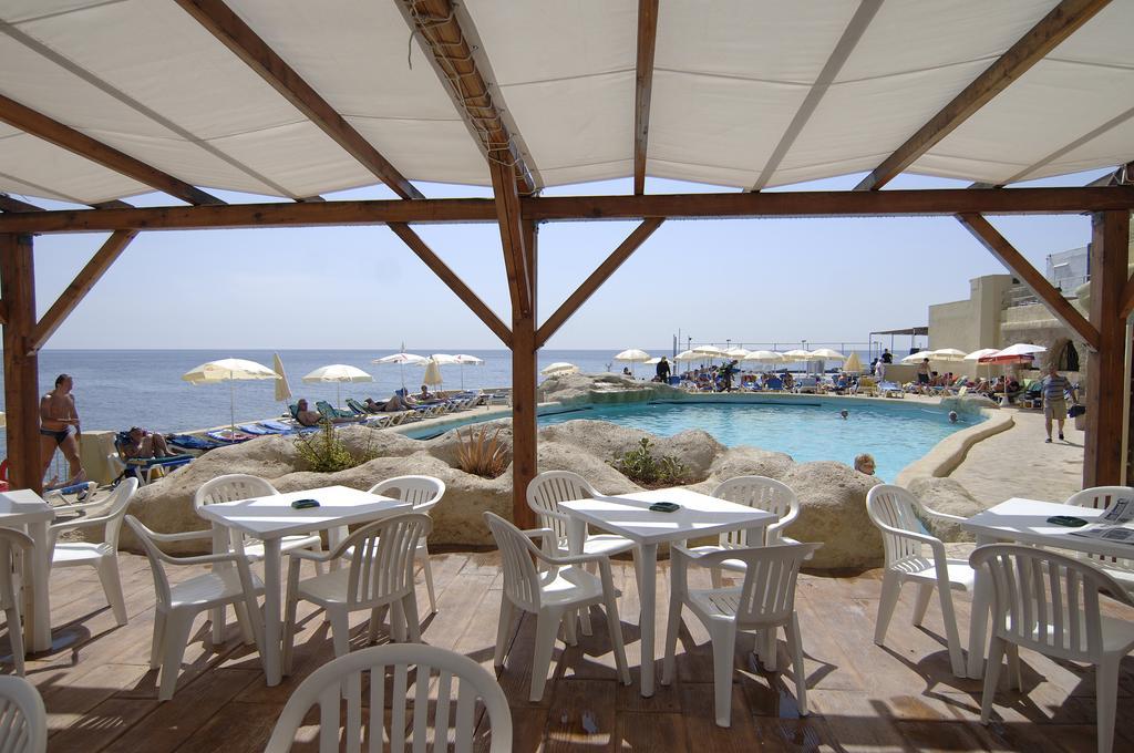 Astra Hotel Слима Екстериор снимка