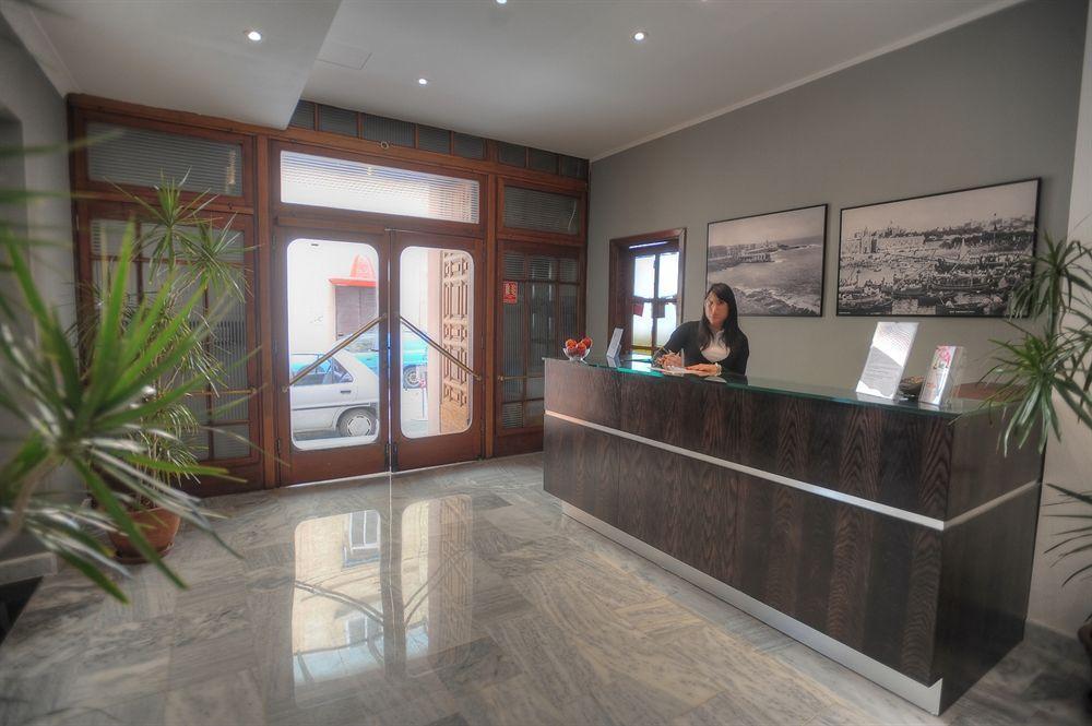 Astra Hotel Слима Екстериор снимка